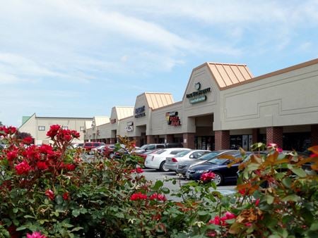 Photo of commercial space at 701-881 N. Broad Street in Middletown