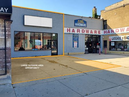 Commercial Building With Large Outdoor Area Opportunity In Edgewater - Chicago