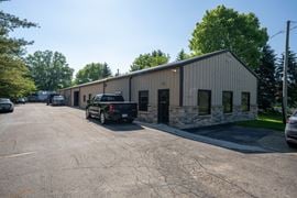 5704 Avery Rd
