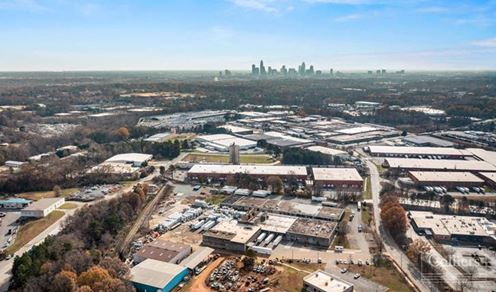 ±47,398 SF Industrial Space | FOR LEASE| Charlotte, NC