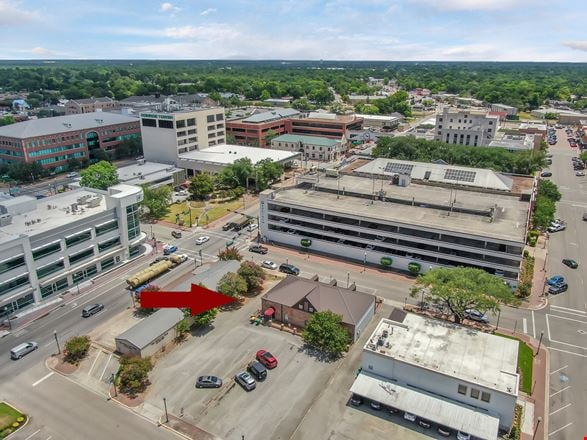 307 N. San Jacinto St. | Downtown Conroe Executive Office