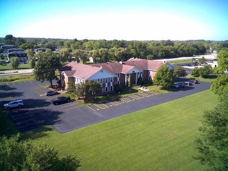 Photo of commercial space at 4343 Old Grand Ave in Gurnee