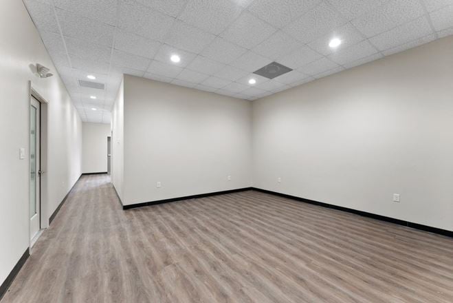 Building 7 - 25533 Richards Rd - Sublease