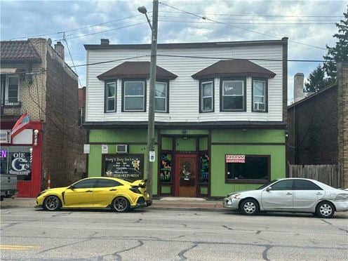 3568 Fulton Rd