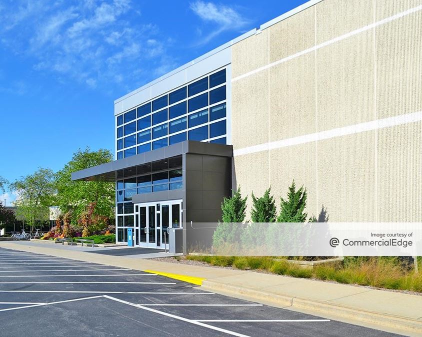 W165 N5830 Ridgewood Drive, Menomonee Falls Office Space For Lease