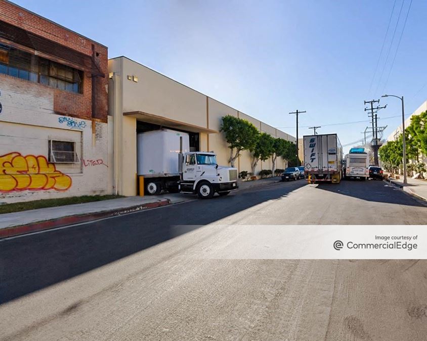 6100 South Gramercy Place 6100 South Gramercy Place Industrial Building