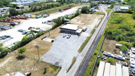 Photo of commercial space at 450 Cox Rd in Cocoa