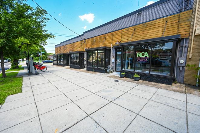1801 Monroe St NE