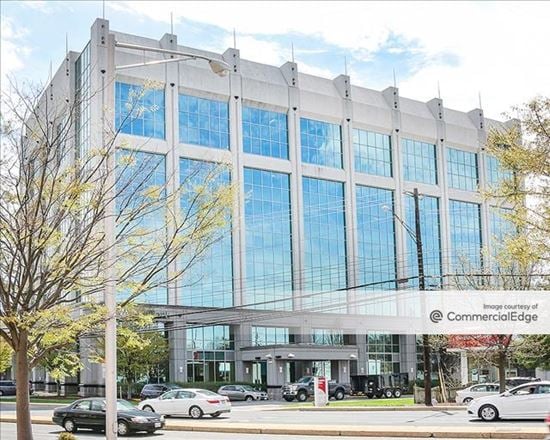 Gateway Tower at Rockville Town Center
