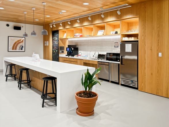 Spaces - Austin – 111 Congress