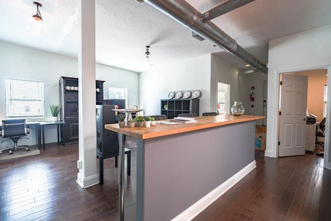 Grand Central Coworking - Clear Labs