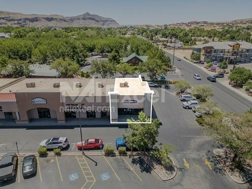 Hurricane Retail Condo for Lease