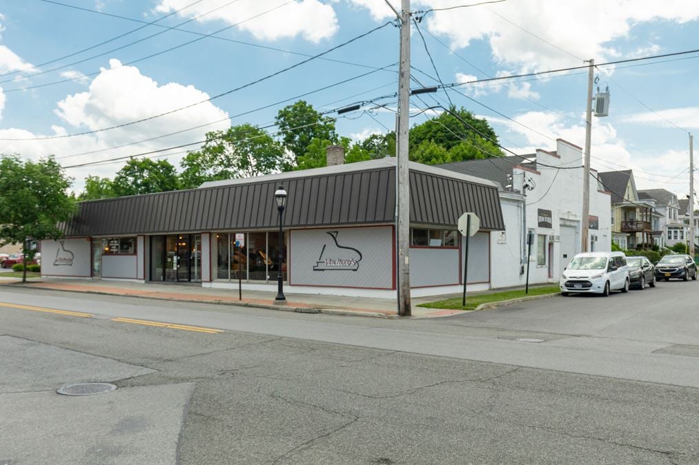 Main Street Retail w/ warehouse flex space - Town of Poughkeepsie