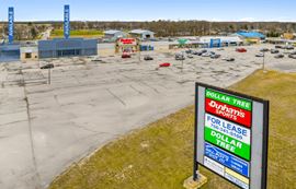 Manistee Shopping Center