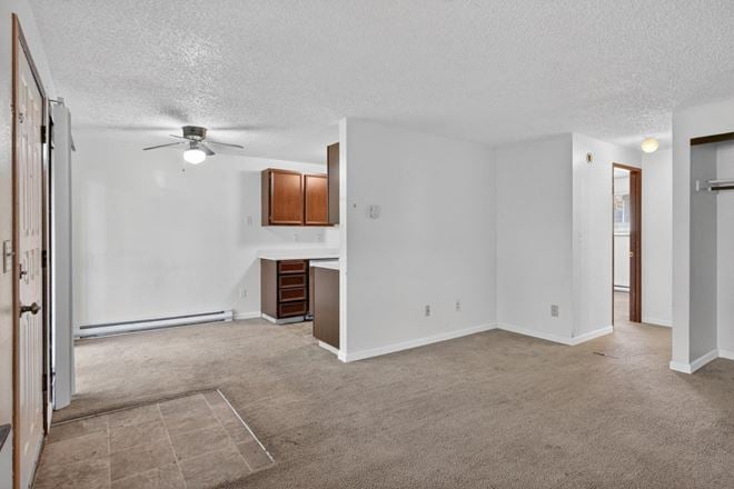 Eastwood Estates - 19109-19123 SE Yamhill St