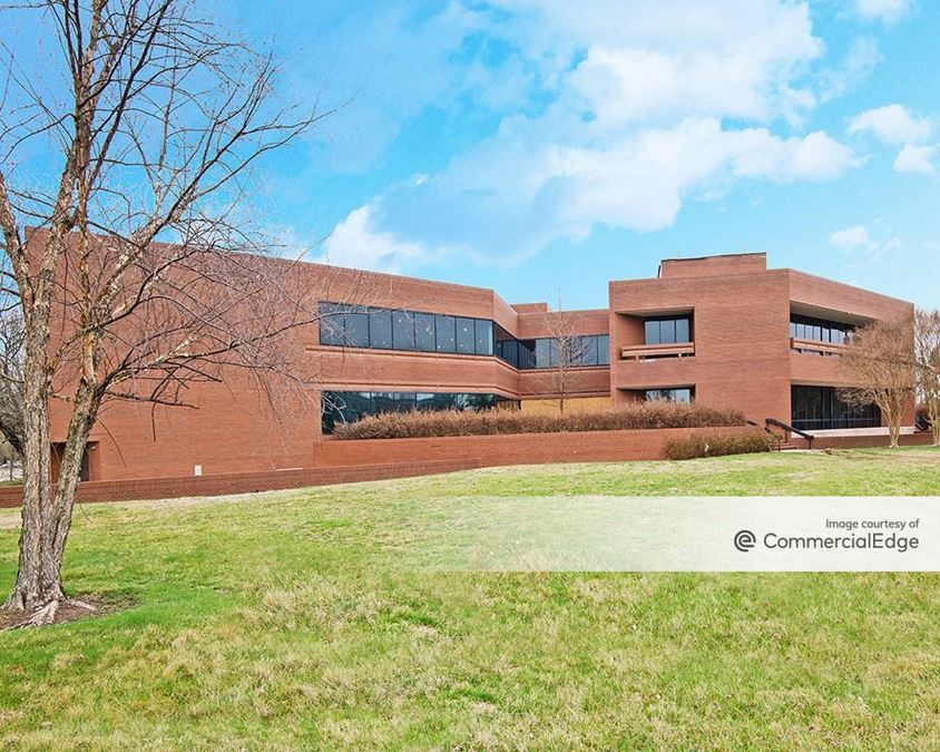 Brookfield Commons 6600 West Broad Street, Richmond, VA