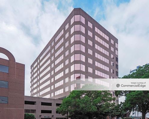 10 Bank Street