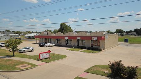 Retail space for Rent at 1210 Northwest 12th Street in Moore