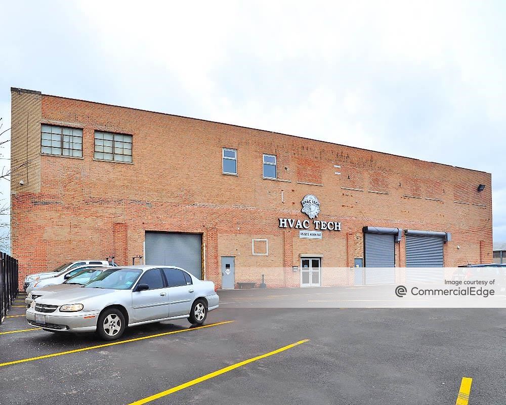 Crawford Industrial Park - 4532 South Kolin Avenue