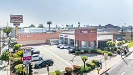 End-Cap Retail Space