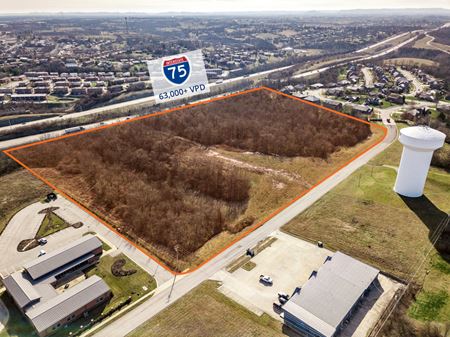 21 Acres of B-1 and P-1 Land Available in Richmond - Richmond