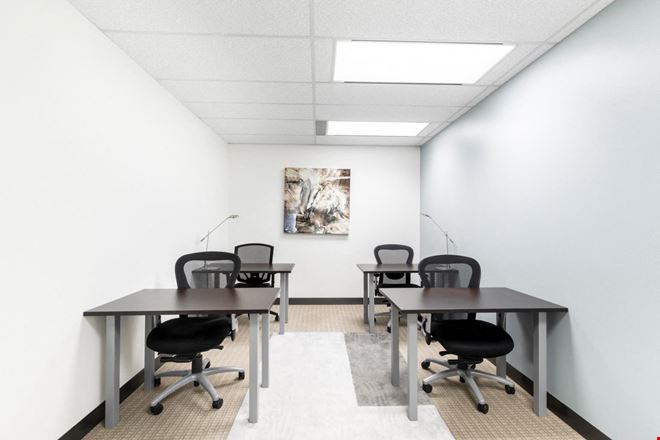 Regus - Macleod Place II