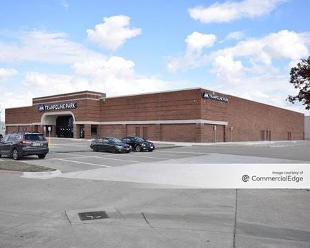 Photo of commercial space at 4600 Bryant Irvin Road in Fort Worth