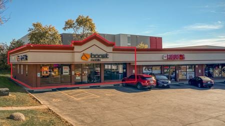 Retail space for Rent at 595-596 North Pinecrest Road in Bolingbrook