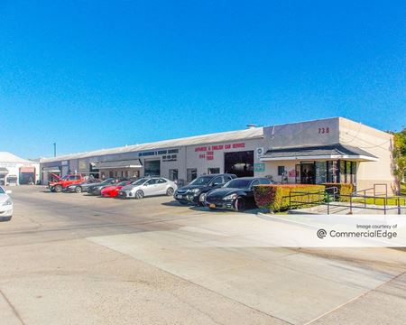 Commercial space for Rent at 738 West 17th Street in Costa Mesa