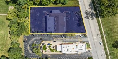 Elgin Site Adjacent to McDonald’s