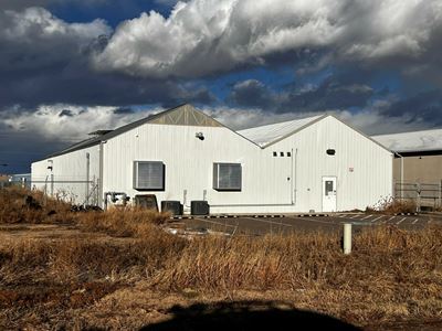 157 E Industrial Blvd