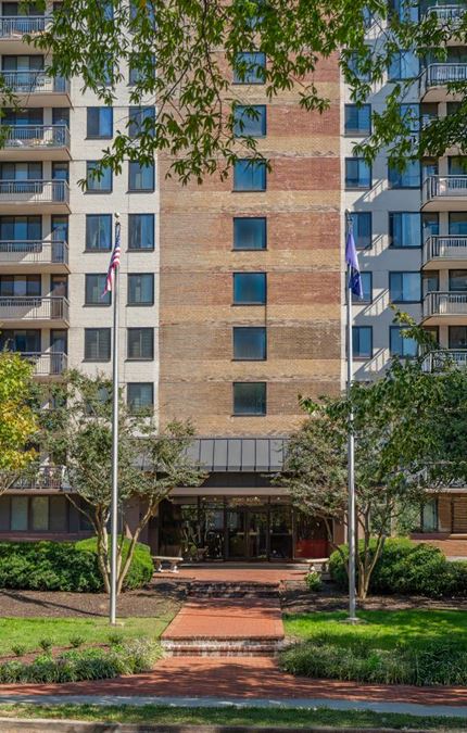 Port Royal Condominium