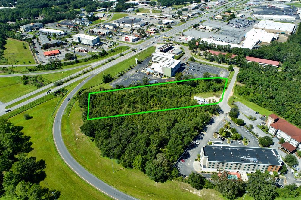 Lot 1 Motel Court
