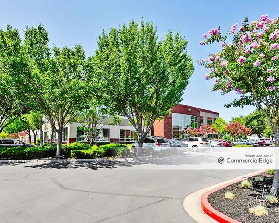 Del Paso Corporate Center