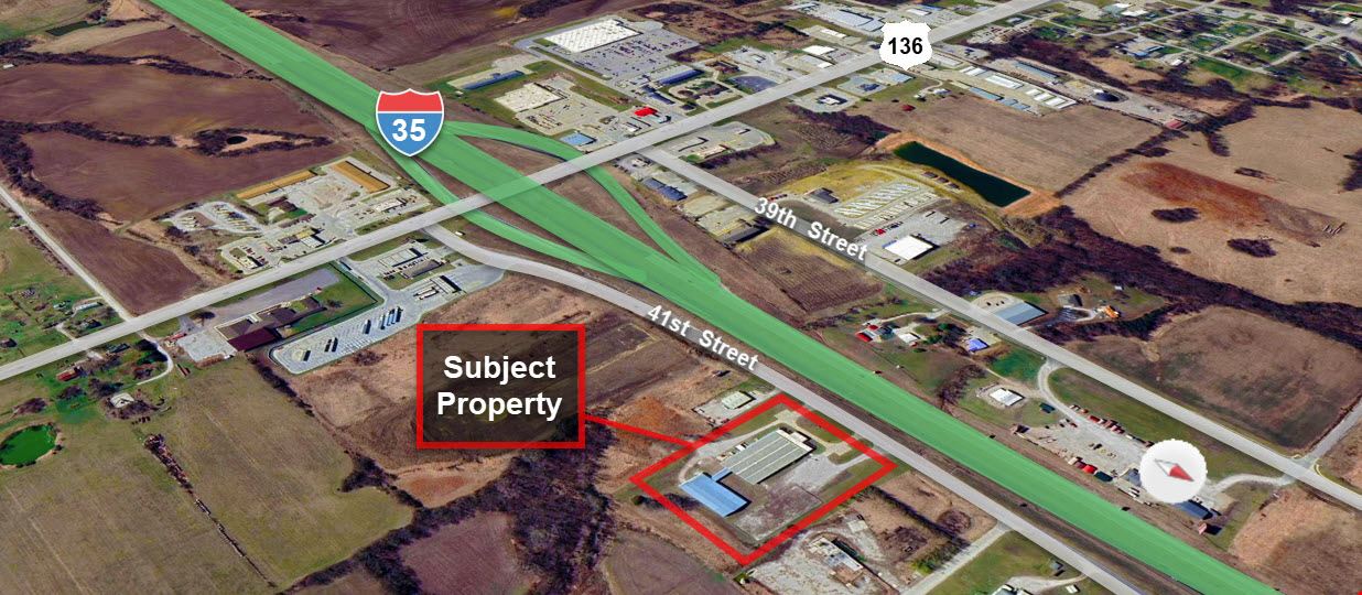±41,336 SF Warehouse with Direct Access to I-35