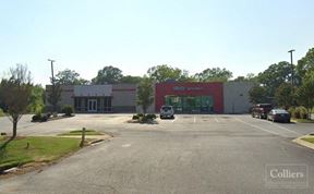 For Lease: Large Retail Space