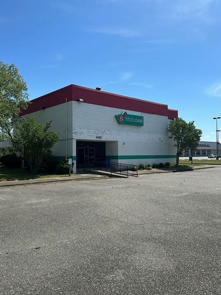 Retail space for Sale at 4013 West Mercury Boulevard in Hampton