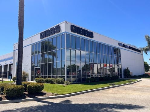 2200 Auto Center Drive