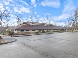 6 North Halsted Circle