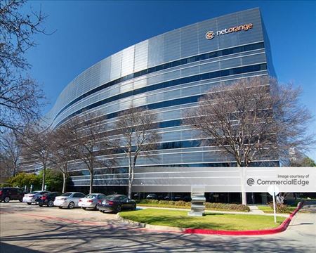 Office space for Rent at 5000 Quorum Drive in Addison
