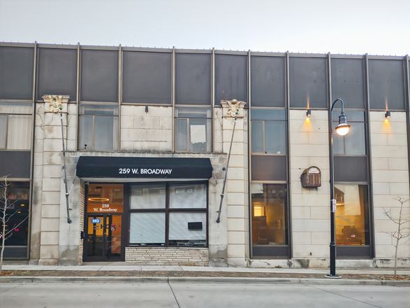 HQ - Waukesha - 259 W Broadway