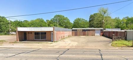 Retail space for Sale at 2324 Texas Boulevard in Texarkana