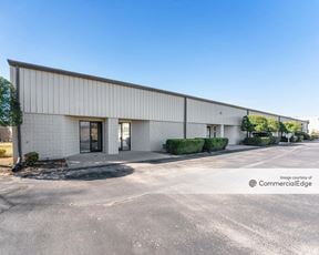 Central Pike Business Center - Hermitage