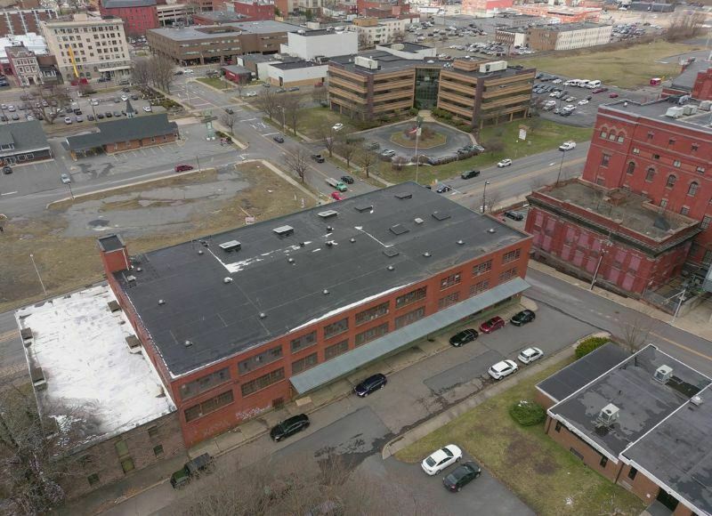 151-155 E Market St & 36-40 W-B Blvd.