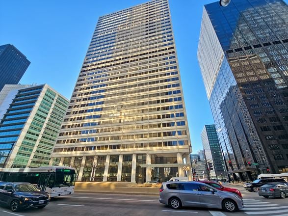 West Loop 200 S. Wacker