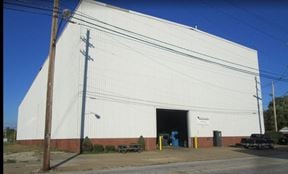 40,000 Sq. Ft. Warehouse in Eastern Cleveland suburb