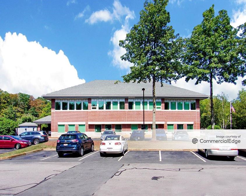 Raynham Woods Commerce Center 596 Paramount Drive 596 Paramount