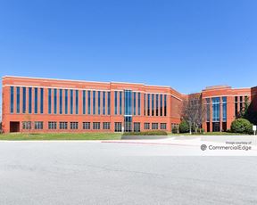 Triad Center - 4161 Piedmont Pkwy