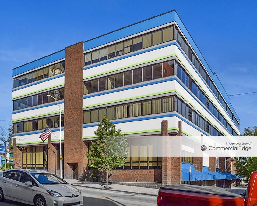 Center 101 East Diamond Street Office Building