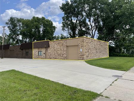 Commercial space for Rent at 14617 Barber Avenue in Warren
